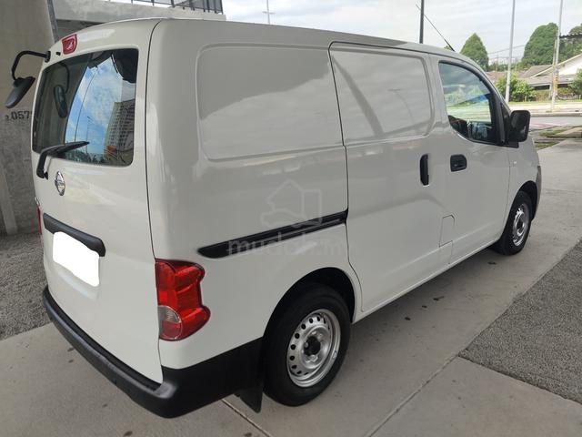 2021 Nissan NV200 1.6 (M) Panel Van - 4