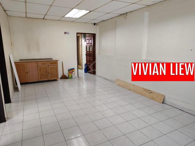 Ground Floor Shop Lot Rent 1000sf Jelutong Face main road 1
