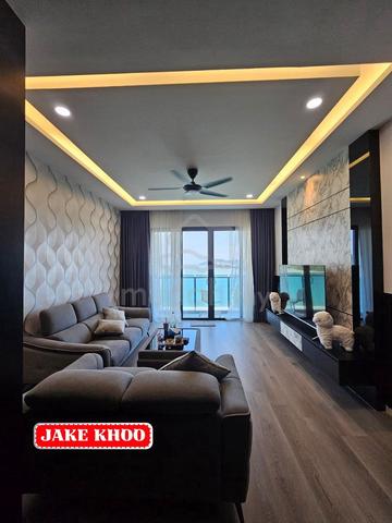 Queens Residences Q1 @ Queens Waterfront 1