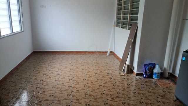 Teres Setingkat Bukit Tembakau Umbai 1