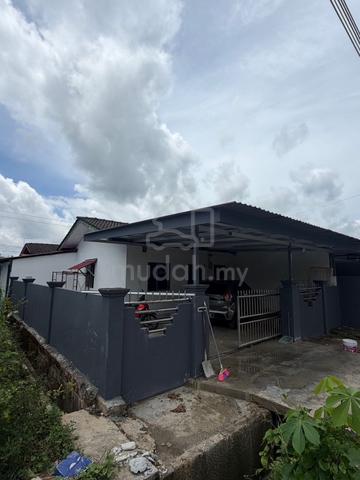 Duranda Mas, CORNER, 1 Tingkat Tengah, Batu 18 Kch Serian 1