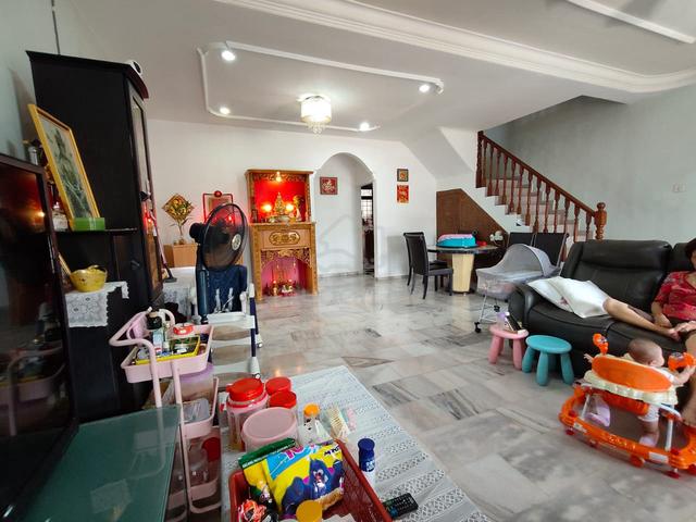 2 Storey Terrace Hosue @ Sri Skudai, Renovated, Corner Lot, Full Loan 1