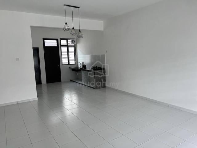 Austin Duta / Double Storey Terrace House / Setia Indah / Rumah Sewa 1