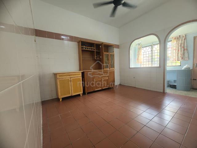 Good Condition Full Loan 22 x 75 Taman Harmoni Kajang 2