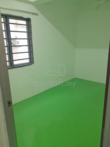 Klang ,Tmn Sentosa Bilik SEWA  termasuk Api/Air Shop Apt 1st Floor 1