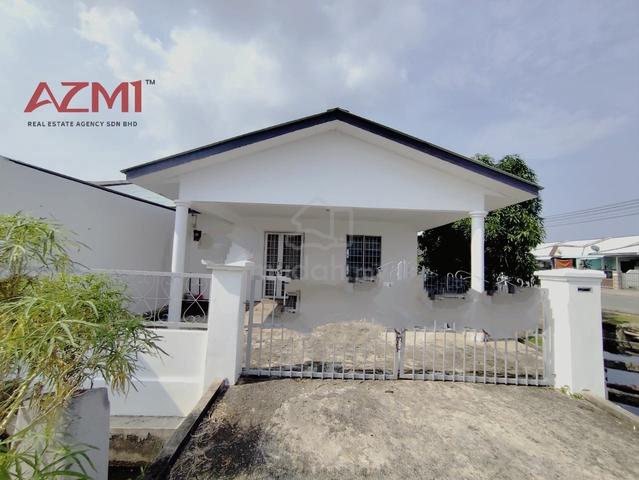 Newly Painted Single Storey Terrace Corner Senadin Miri 1