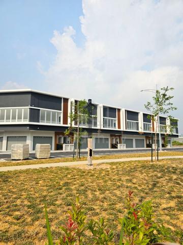 [DOUBLE FRONTAGE] The Corak Serenia City - Whole Block (Main Road) 1