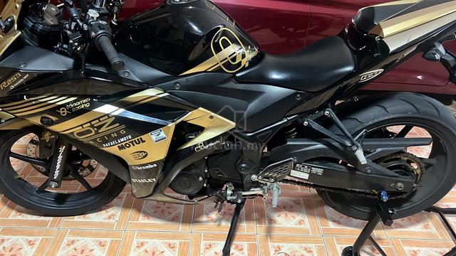 Yamaha R25m v1 2017 - photo 2 of 7