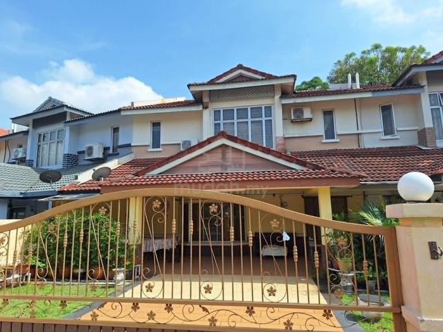 Taman Putra Prima Puchong Double Storey Superlink House 1
