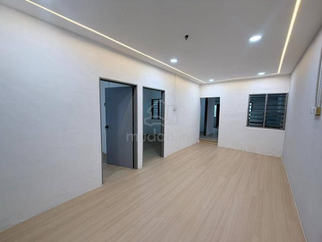Jalan Puyuh kampung Kenangan Tun Syed Nasir Tangkak -Harga Menanrik 1
