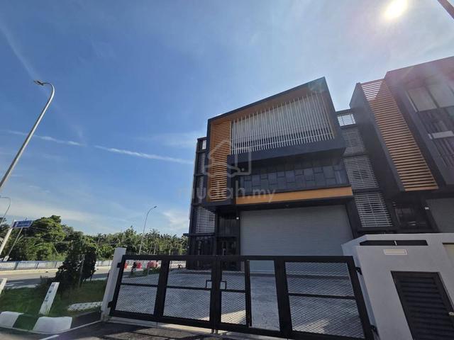 Meru Klang Esteem Business Park 3 Storey Factory Endlot For Sale 1