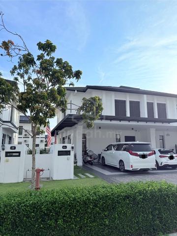 Semi D Norton Garden RM300K Reno Fully Furnished High Ceiling 1