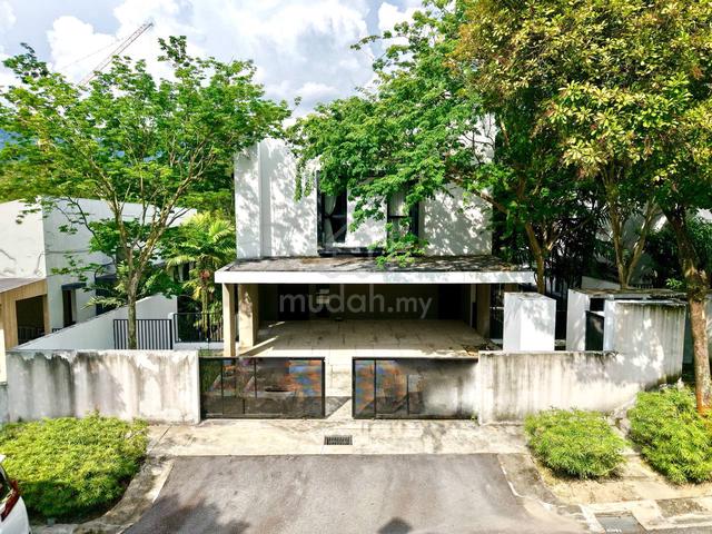 FREEHOLD 3 Storey Bungalow, 20 Trees West Taman Melawati 1