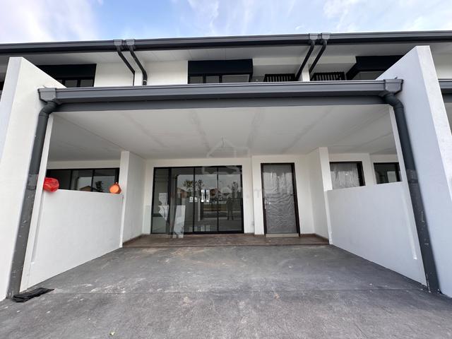 Nadira bandar bukitb raja for sell 1