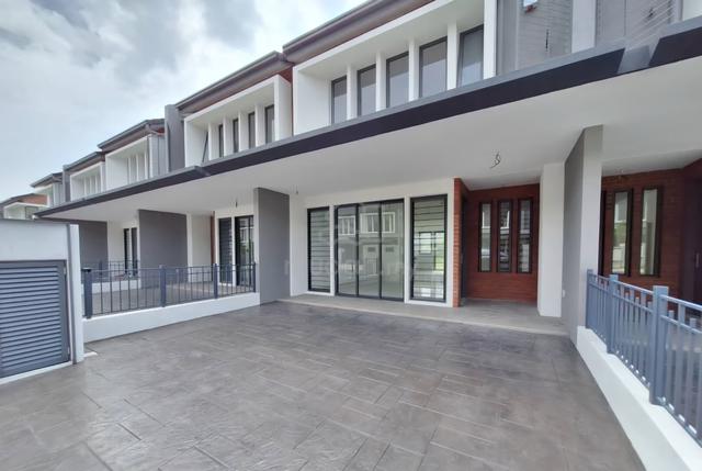 DIRECT OWNER FREEHOLD Elmina East Ilham Residence Shah Alam Terrace 1