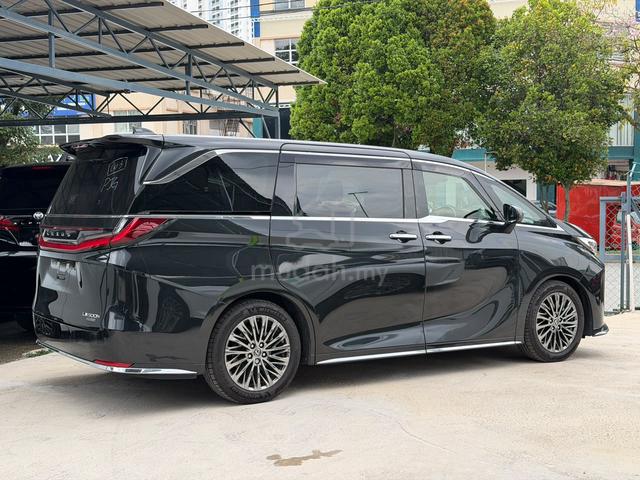 READY STOCK 2024 Lexus LM500H 2.4 FULL LOAD - 4