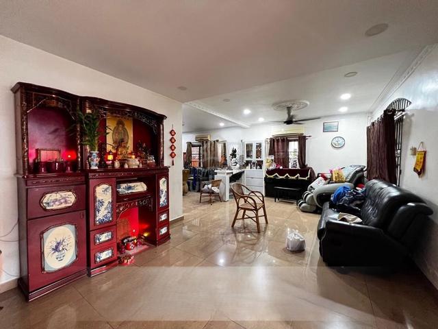 2 sty renovated semi D for sale kg jawa klang 1