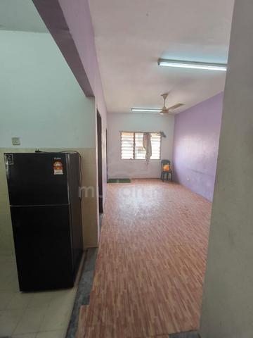 Flat PKNS Seksyen 7 Shah Alam 1
