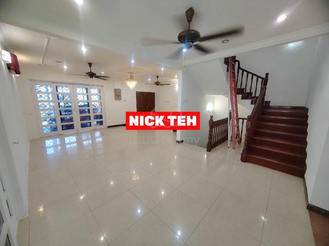 Below Value Landed 2 Storey Semi D Batu Uban Bayan Lepas Renovated 1