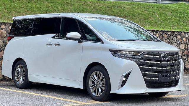 2024 Toyota ALPHARD 2.5 Z *SUNROOF / ROOF MONITOR* - 1