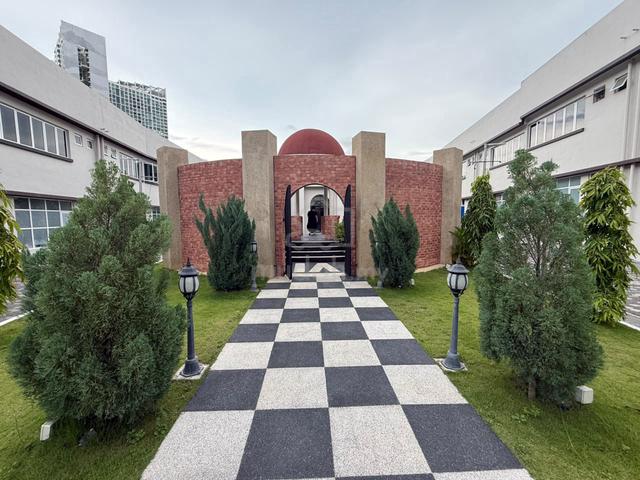 Terubong Avenue / Commercial Bungalow / 1100 sq.ft / For Retail / F&B 1