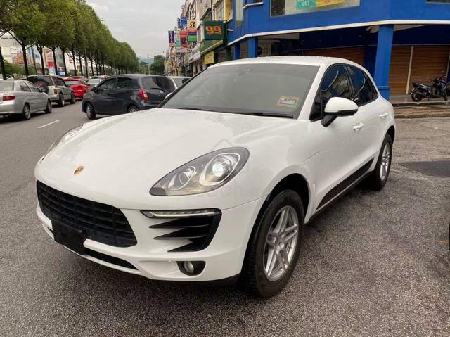 2017 Porsche MACAN 2.0 (A) - 1
