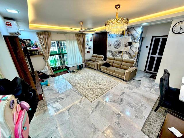 Kenangan View 1