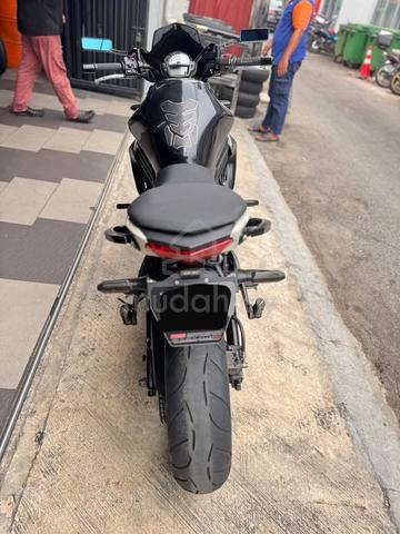 KAWASAKI ER6-n - photo 9 of 9