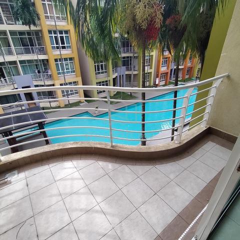 University Green Apartment 1