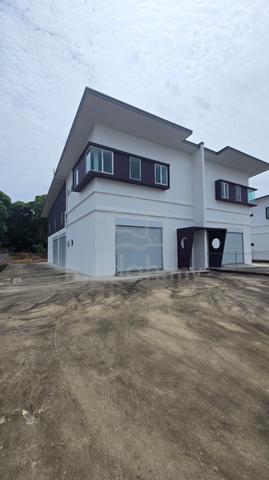 KITANG NORTH INDUSTRY PARK SEMI DETACHED WAREHOUSE At KUCHING 1