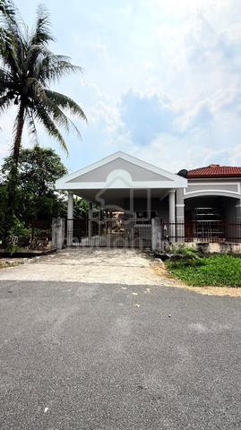 Taman Bowood At Jalan Matang Batu kawa Single Storey House For Sale 1
