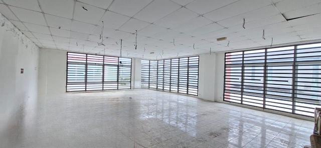 Klang Jaya 1.5 Storey Semi-D commercial lot for Rent 1