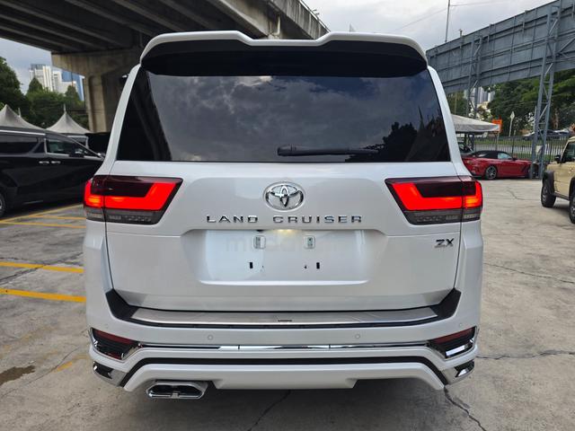 2023 Toyota LANDCRUISER 3.5 ZX LC300 5A/13k - 4