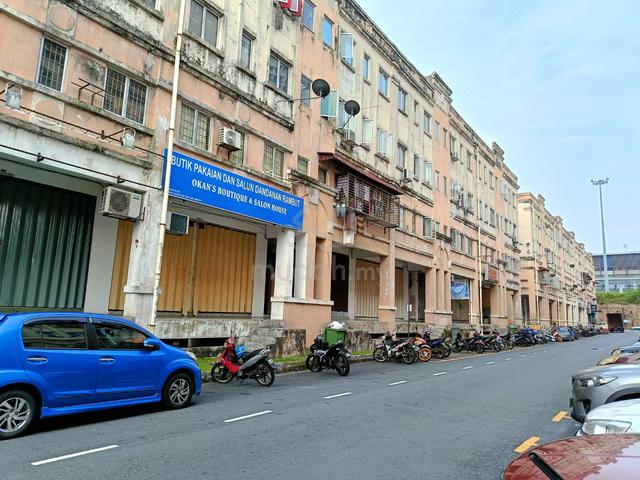 Serdang Perdana Shop Apartment 1