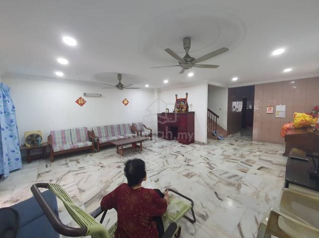 Fully Renovated and Fully Extended 2 Storey Terrace for Bayu Perdana 1