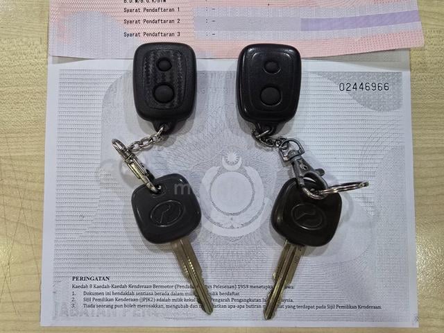 2011 Perodua ALZA 1.5 EZi (A) EASY LOAN MPV KING - 2