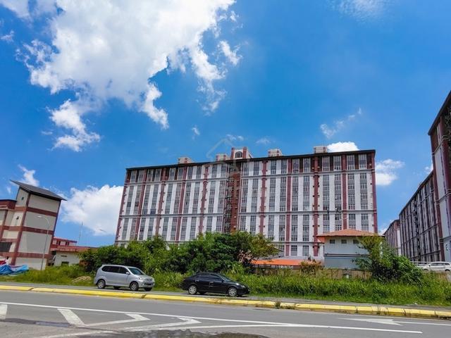 Putatan Platinum Apartment 1