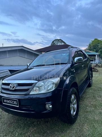 2005 Toyota FORTUNER 2.7 V (A) - 1