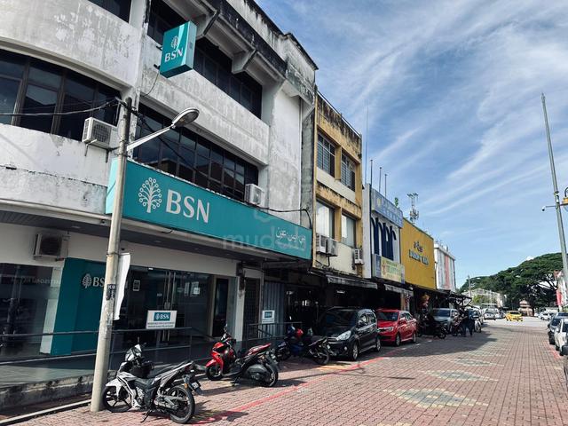HOT AREA Three Storey Shoplot Pusat Komersial Kulim For Sale 1