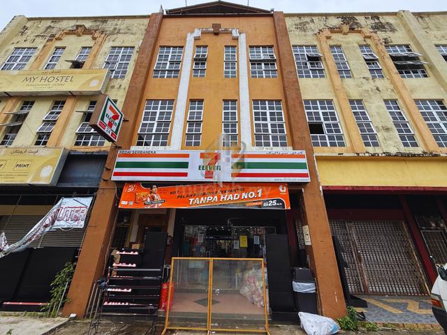 Shoplot 3 Tingkat + Business Hotel di Kuala Dungun, Terengganu 1