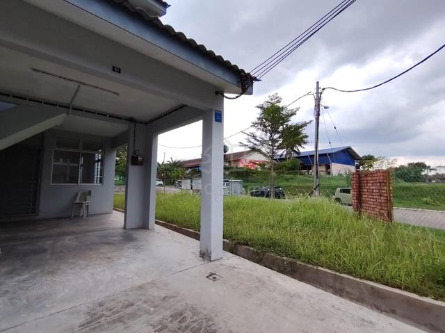 Adda Heights Townhouse Ground Floor Corner For Rent🌹🌹🌹 1