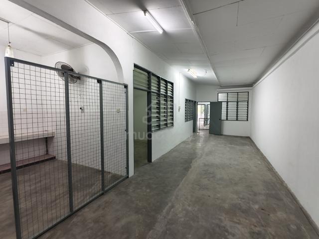 Shop Unit, First Floor, Seksyen 4, Bangi 1