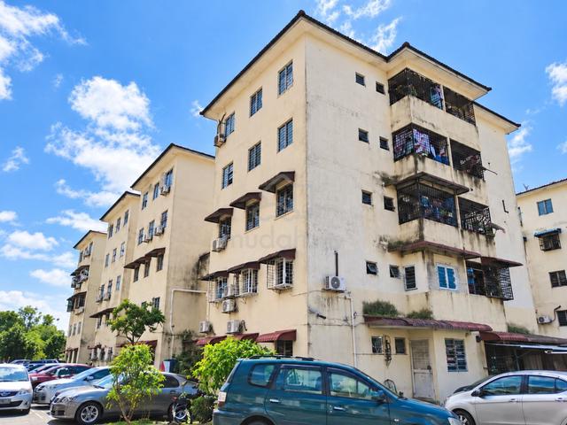 Puchong Utama Court 1 1