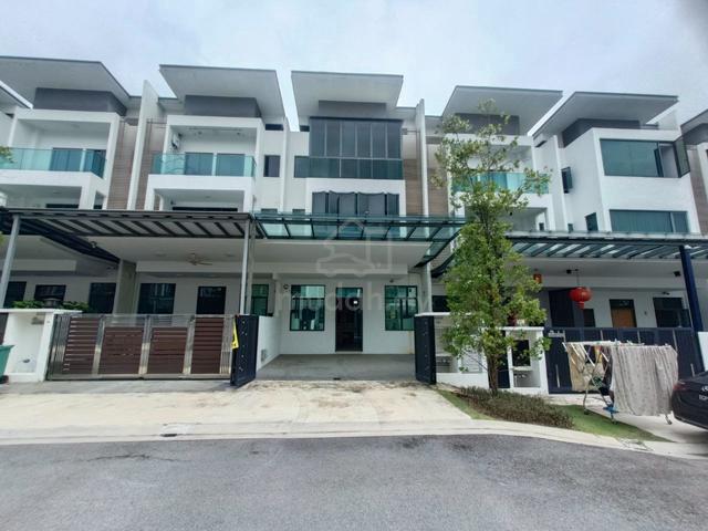 WITH BRAND NEW FURNITURE🤩3 Storey Reflexion Xania,Bandar Nusaputra 1