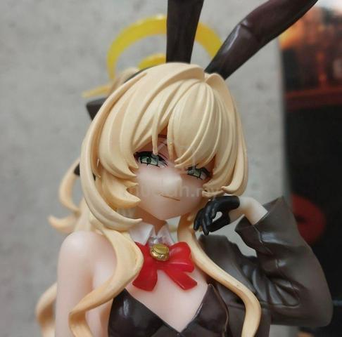 Blue Archive Smug Professor 23cm Painted Figure - photo 6 of 6