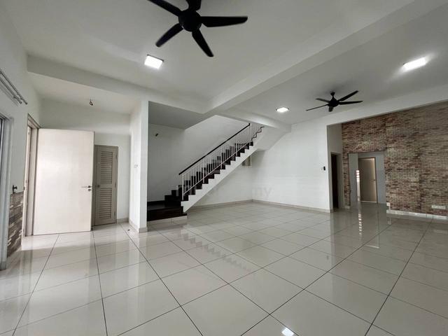 Double storey Laman Azalea Nilai impian USIM KLIA Nilai 3 1