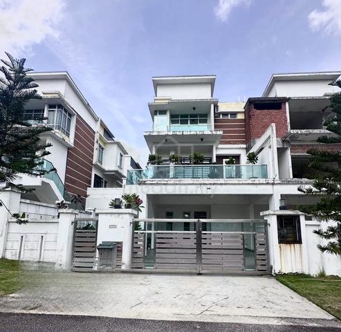 3 Storey Taman Kempas Utama Cluster House 1