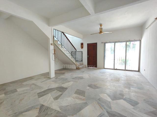 For Sale Taman Cempaka 2 Storey Terrace House, 3 Bilik & 3 Bilik Air 1