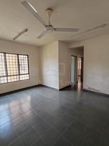 Pangsapuri Azalea Court Bandar Tasik Puteri Rawang 1