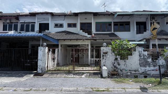 Double Storey Terrace House at Taman Desa Kenchana Bercham Ipoh 1